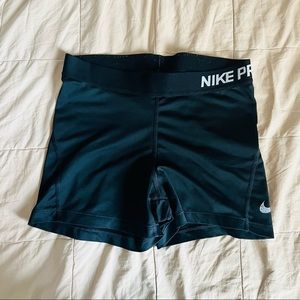 Nike Pro booty shorts